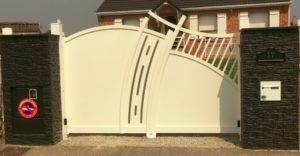portail aluminium blanc,